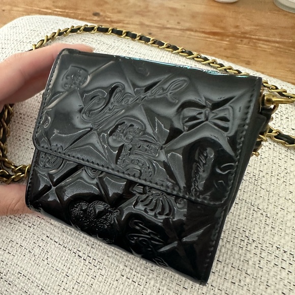 Chanel Lucky Charm Embossed Wallet - Picture 1 of 11